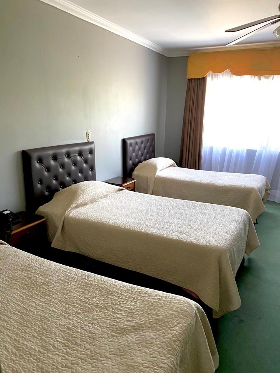 Hotel Econohotel Los Ángeles Esterno foto